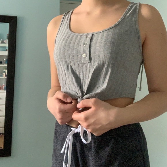 Grey button up cropped cami - Picture 4 of 4